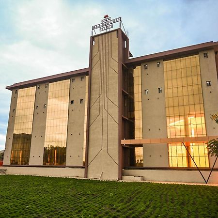 Hotel Maa Bhagwati Palace Khandwa Zewnętrze zdjęcie