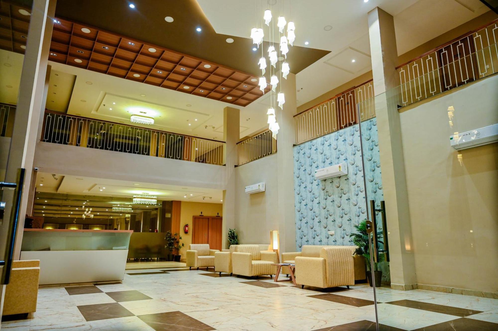 Hotel Maa Bhagwati Palace Khandwa Zewnętrze zdjęcie