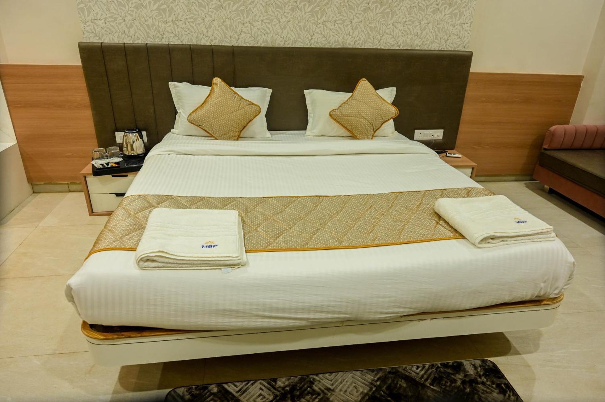 Hotel Maa Bhagwati Palace Khandwa Zewnętrze zdjęcie